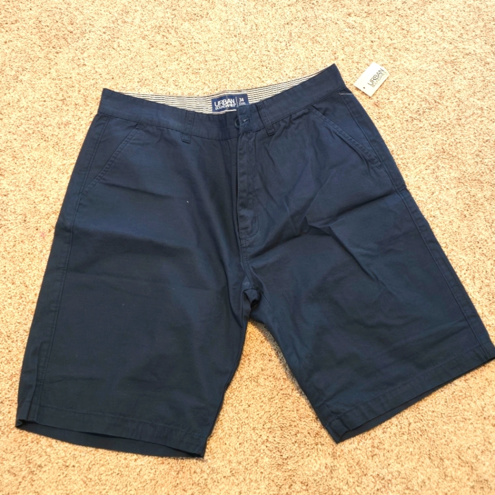 Brand New with tags Urban Boundaries Men's Navy Blue Chino Shorts 34 waist NWT